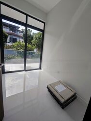 Phoenix Residences (D23), Apartment #638613231